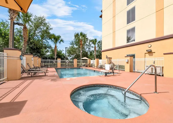 Comfort Suites Orlando Airport