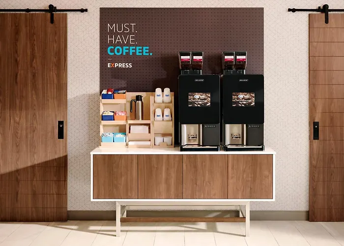 Holiday Inn Express & Suites Orlando International Airport By Ihg